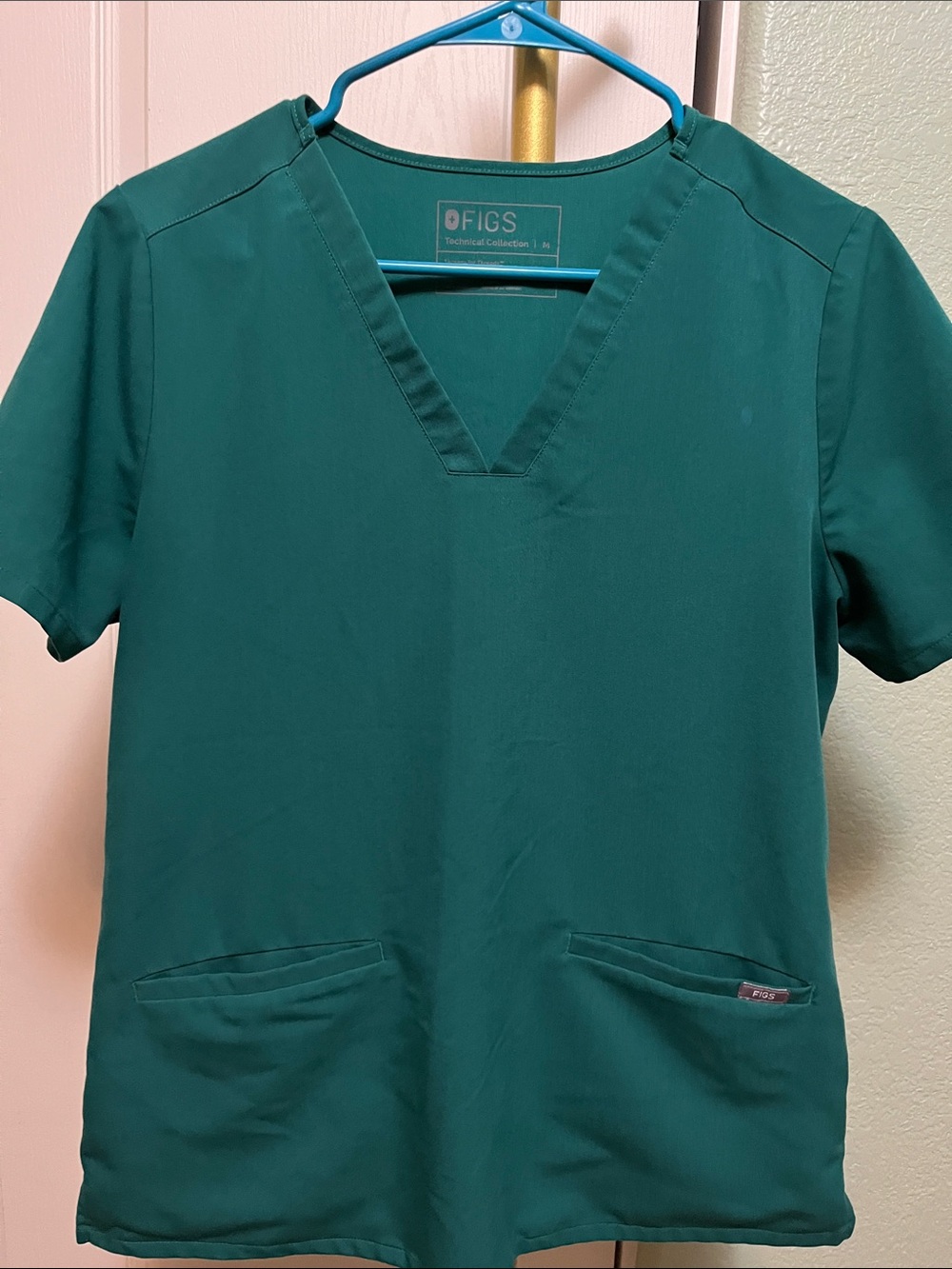 Figs Short Sleeve V-Neck Scrub Top in Teal Green Sz Medium
